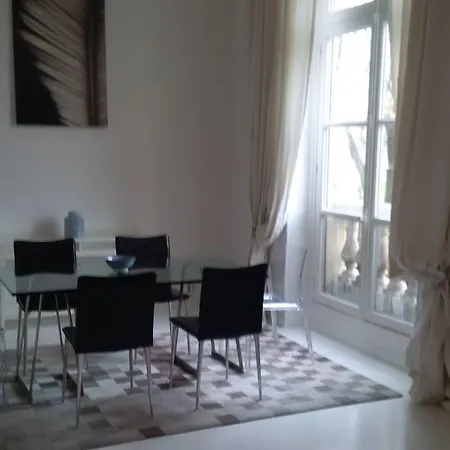 Apartment Bsa Deluxe Elysees.8 Paris